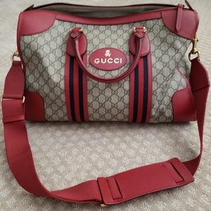 AUTHENTIC GUCCI OVERSIZED